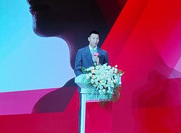 一边揉一边抽搐一进一出