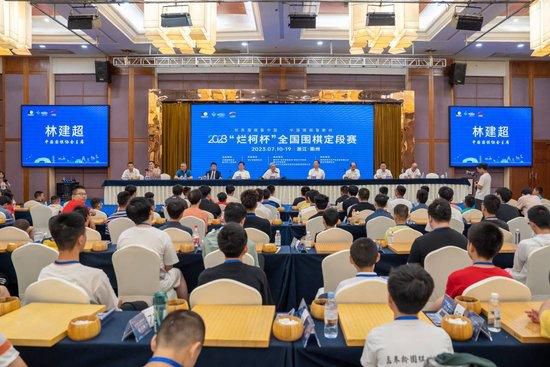 好妈妈：垂涎的父亲的女孩2020