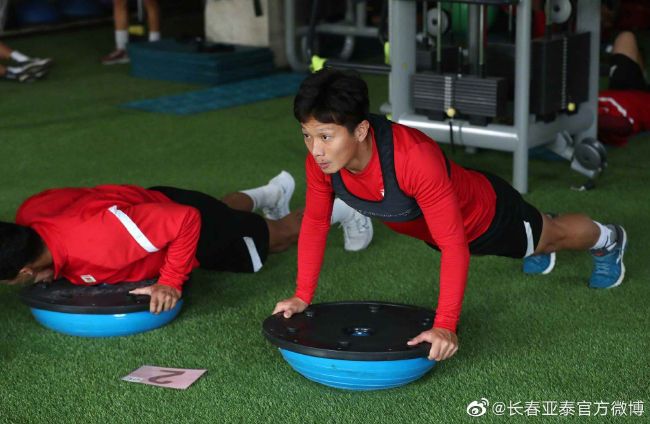 国产美女亚洲精品久久久综合