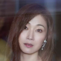 他的昂扬对准她湿润的入口视频